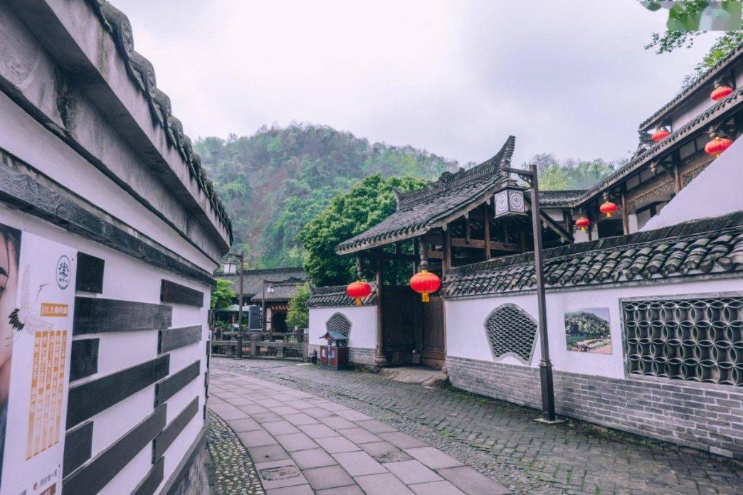 《祈今朝》越祈恢复身份，高调宣布要娶今朝为君后，扁络桓瞬间气炸